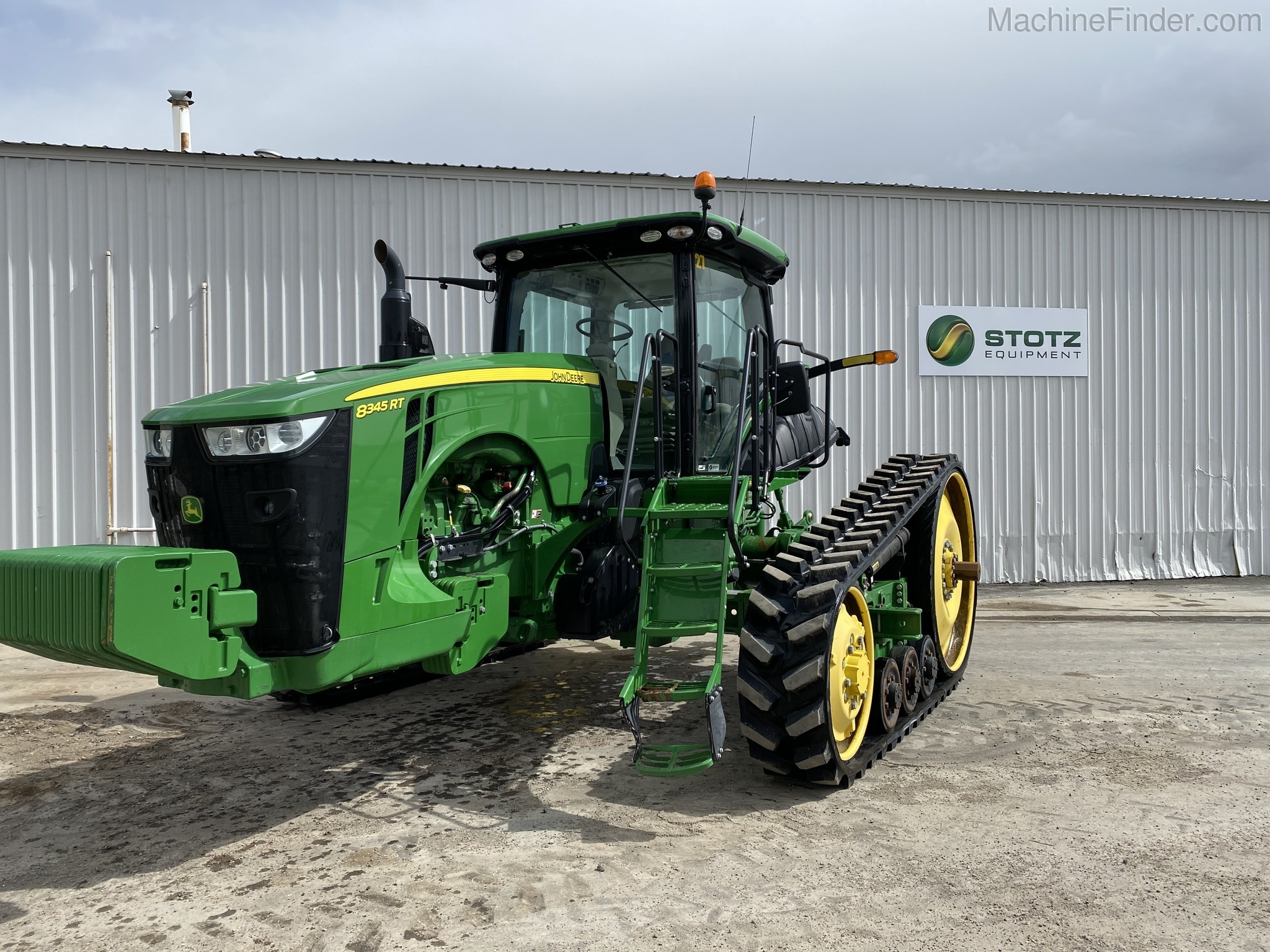 Image of 8345RT Tractor