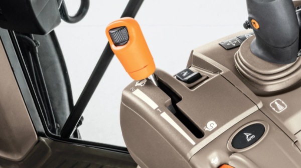 Image of IVT gear selector in 6M tractor cab