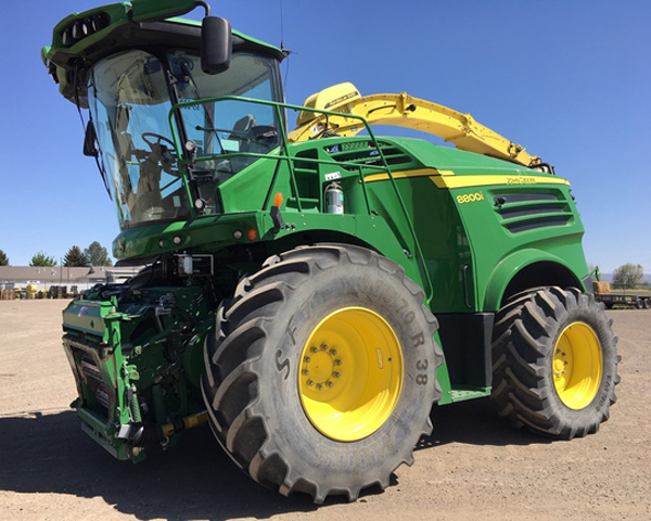 Image of a  JOHN DEERE 880 SPFH