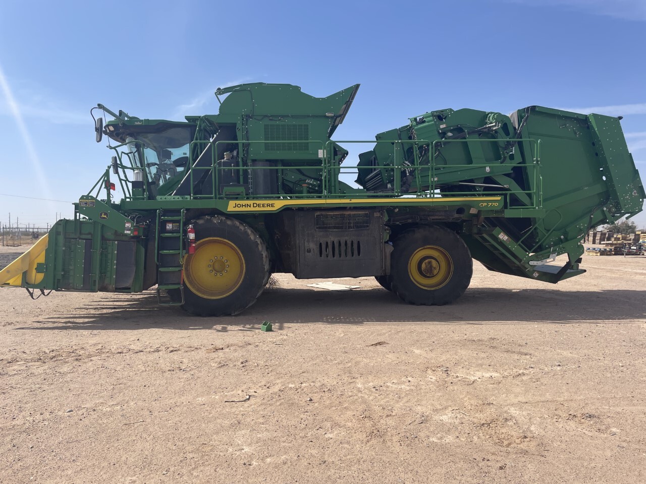 Image of John Deere CP770
