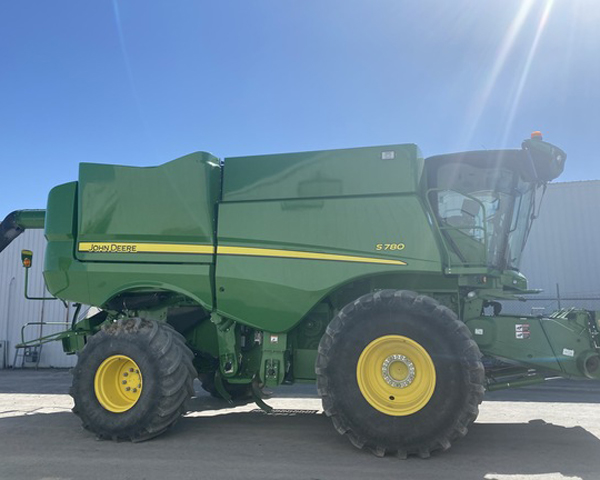Image of John Deere S780