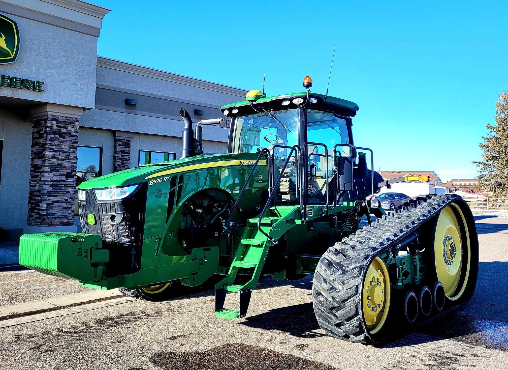 Image of a 2018 John Deere 8370RT