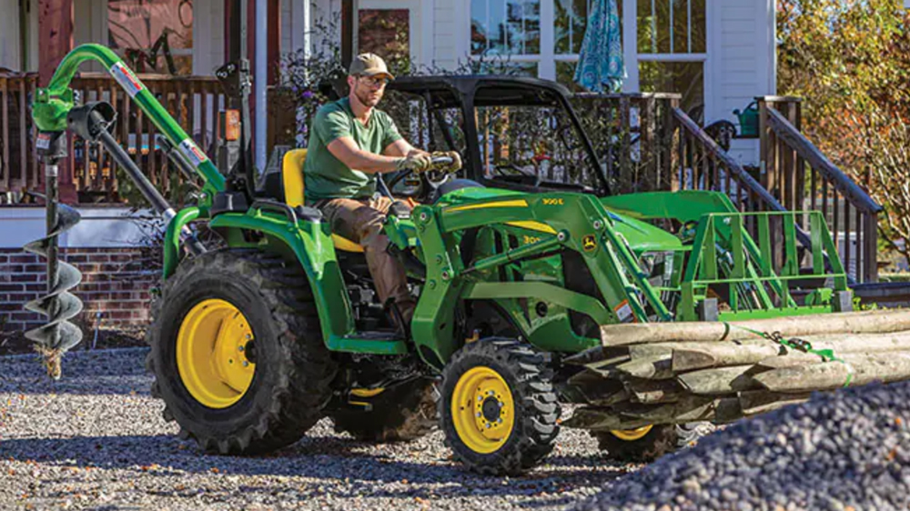 John Deere 3025E