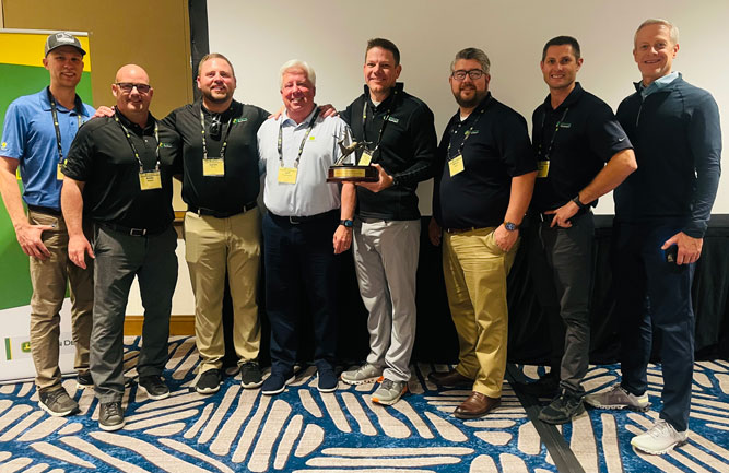 John Deere Names Stotz Equipment as 2022 Golf Dealer of the Year!