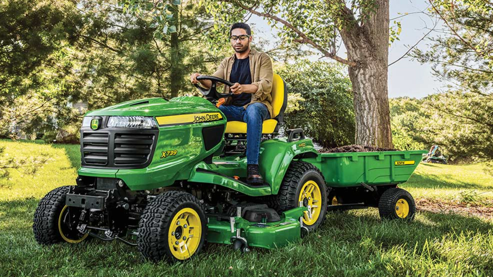 John Deere X700