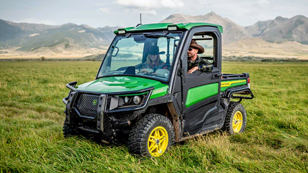 John Deere XUV835R Signature Series